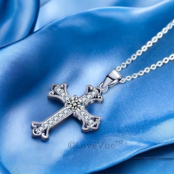 Certified 0.5ct. t.w. Diamond Cross Necklace VVS1 GRA Certified - Picture 5 of 15